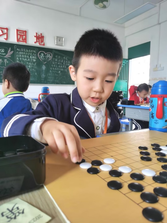 認(rèn)真下好每一步棋_副本.jpg 認(rèn)真下好每一步棋_副本.jpg